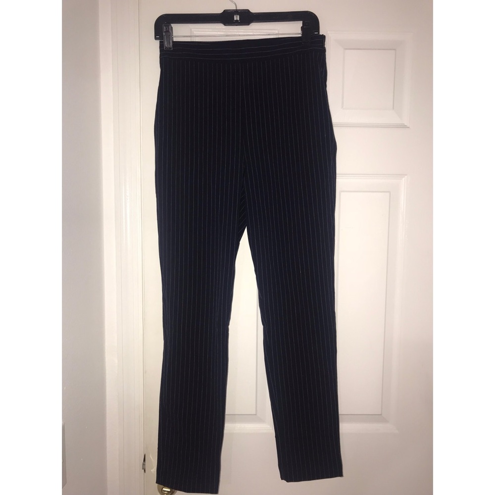 Navy trousers with strips